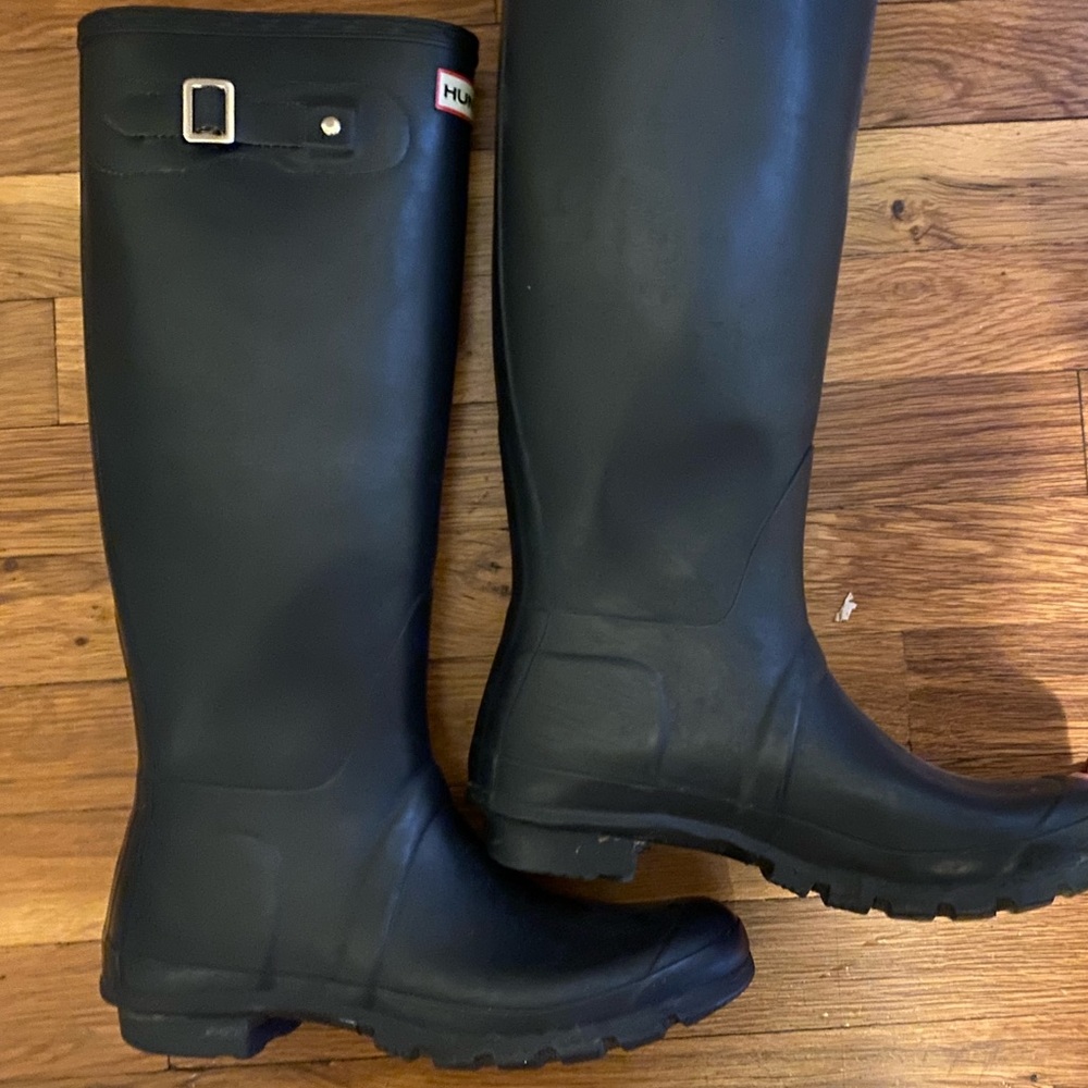 Classic women Hunter boot in Navy